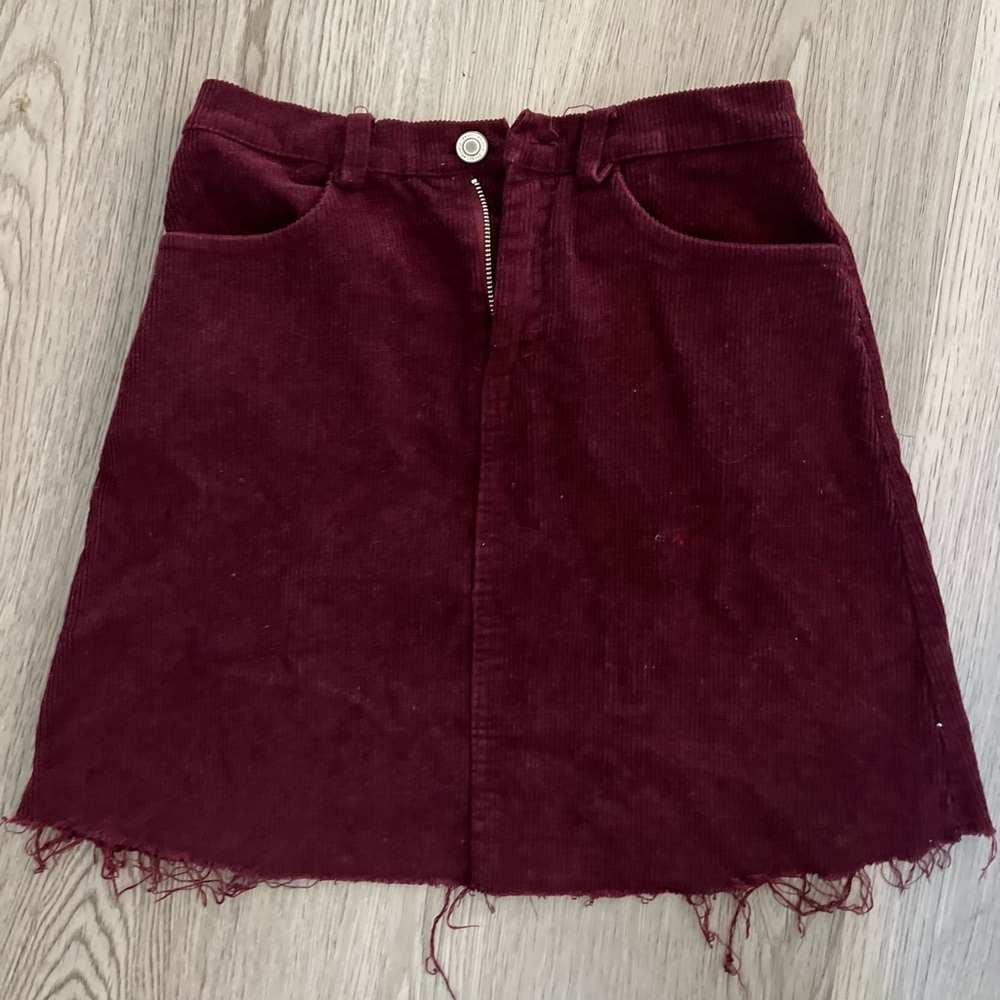 Brandy Melville maroon corduroy skirt